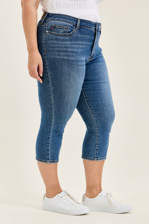 Judy Blue Mid Rise Skinny Capri Denim Jeans