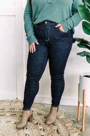 Judy Blue High Rise Dark Rinse Wash Mom Jeans