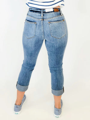 Judy Blue Mid Rise Non Distressed Contrast Wash Cuffed Skinny Capri Jeans