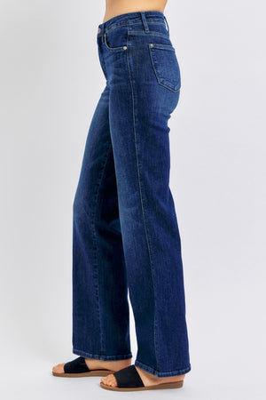 Judy Blue Mid Rise Tummy Control Classic Straight Leg Non Distressed Jeans