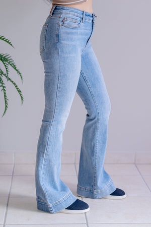 Judy Blue Mid Rise Classic Flare Jeans