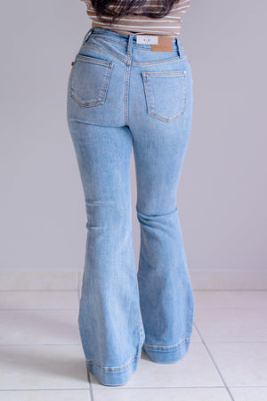 Judy Blue Mid Rise Classic Flare Jeans