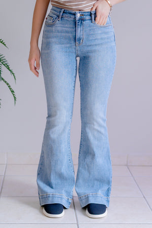 Judy Blue Mid Rise Classic Flare Jeans