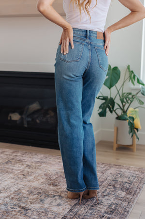 Judy Blue High Rise Tummy Control 90's Straight Jeans