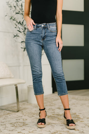 Judy Blue Mid Rise Skinny Capri Denim Jeans