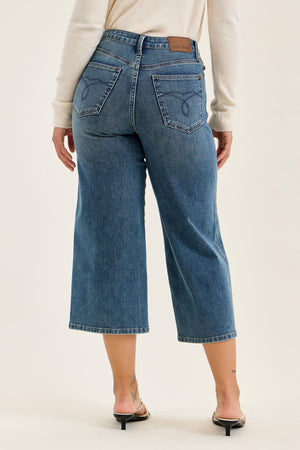 Judy Blue High Waist Dottie Wide Leg Crop Jeans in Medium Quarry Fade