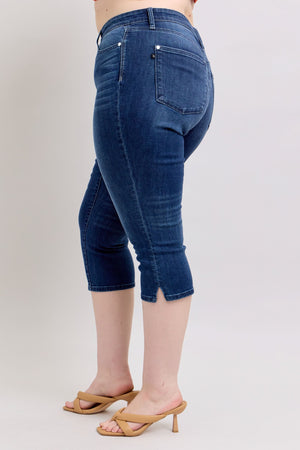 Judy Blue Mid Rise Non Distressed Skinny Capri Jeans