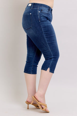 Judy Blue Mid Rise Non Distressed Skinny Capri Jeans