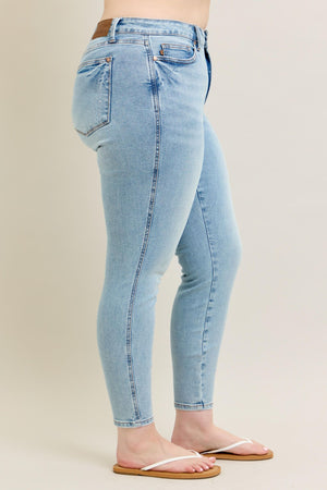 Judy Blue Mid Rise Tummy Control Vintage Light Wash Skinny Jeans