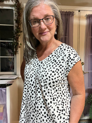 Spotted V-Neck Cap Sleeve Dress with Pockets