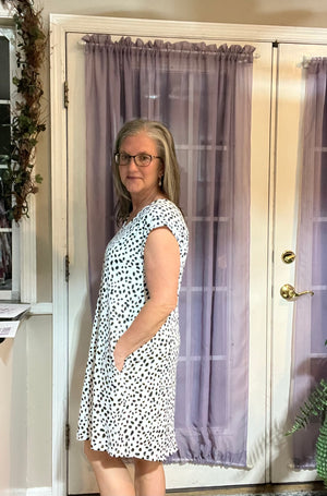 Spotted V-Neck Cap Sleeve Dress with Pockets