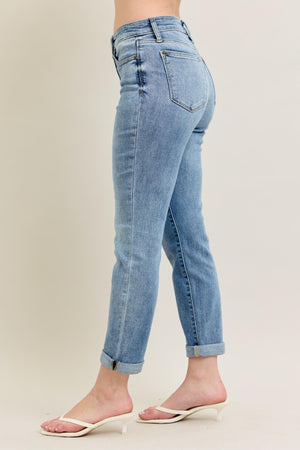 Judy Blue Mid Rise Bleach Wash Boyfriend Jeans