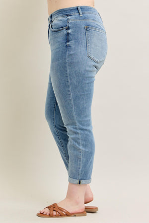 Judy Blue Mid Rise Bleach Wash Boyfriend Jeans
