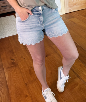 Risen High Waist Scallop Hem Embroidered Jean Shorts