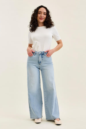 Judy Blue High Waist PETITE Tummy Control Retro Wide Leg with Curvy Coin Pocket Jeans