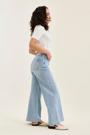 Judy Blue High Waist PETITE Tummy Control Retro Wide Leg with Curvy Coin Pocket Jeans