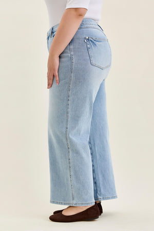 Judy Blue High Waist PETITE Tummy Control Retro Wide Leg with Curvy Coin Pocket Jeans