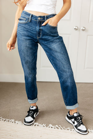 Judy Blue Mid Rise Non Distressed Boyfriend Jeans