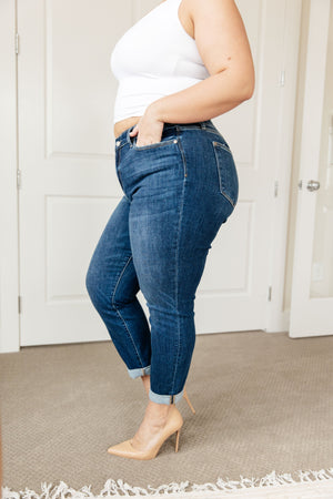 Judy Blue Mid Rise Non Distressed Boyfriend Jeans