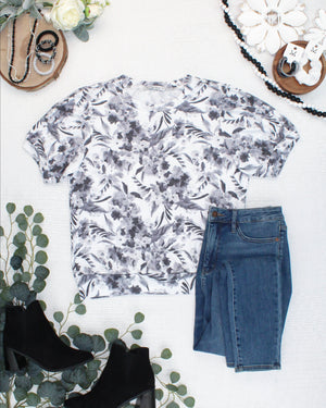 PREBOOK Katie Cozy Top - Abstract Monochrome