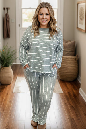 Loungin' in Stripes - Green