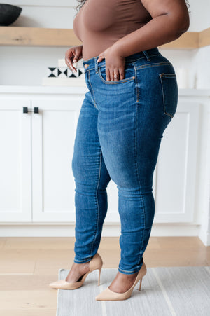 Judy Blue Maxine Mid Rise Skinny Jeans