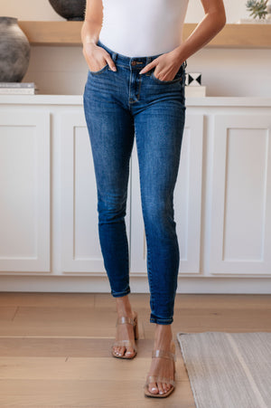 Judy Blue Maxine Mid Rise Skinny Jeans