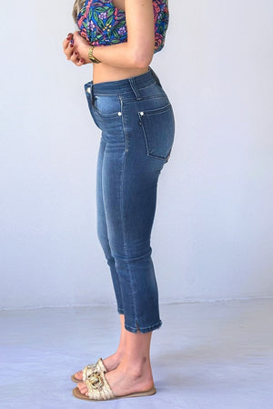 Judy Blue Mid Rise Non Distressed Skinny Capri Jeans