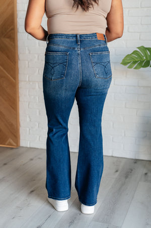 Judy Blue High Rise Tummy Control Bootcut Jeans (Short Inseam 30")