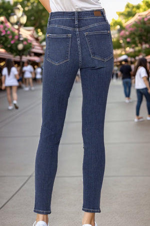 Judy Blue High Rise Front Seam Skinnies