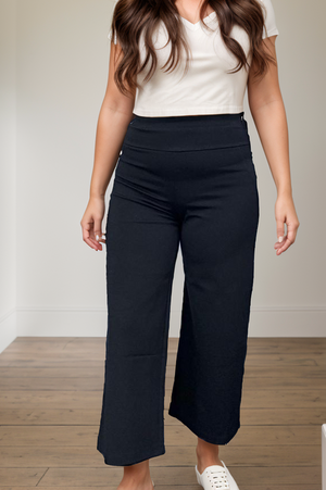 Magic Capri Pants - Black by Dear Scarlett