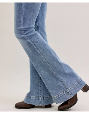 Judy Blue Mid Rise Classic Flare Jeans