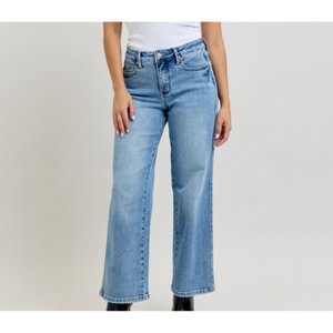 Judy Blue Mid Rise PETITE Tummy Control Vintage Wash Straight Leg Jeans