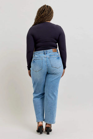 Judy Blue Mid Rise PETITE Tummy Control Vintage Wash Straight Leg Jeans