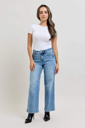 Judy Blue Mid Rise PETITE Tummy Control Vintage Wash Straight Leg Jeans