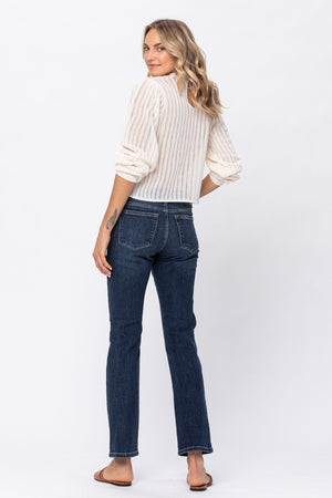 Judy Blue Mid Rise Straight Leg Non distressed Jean