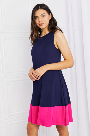 Yelete Two-Tone Sleeveless Mini Dress with Pockets