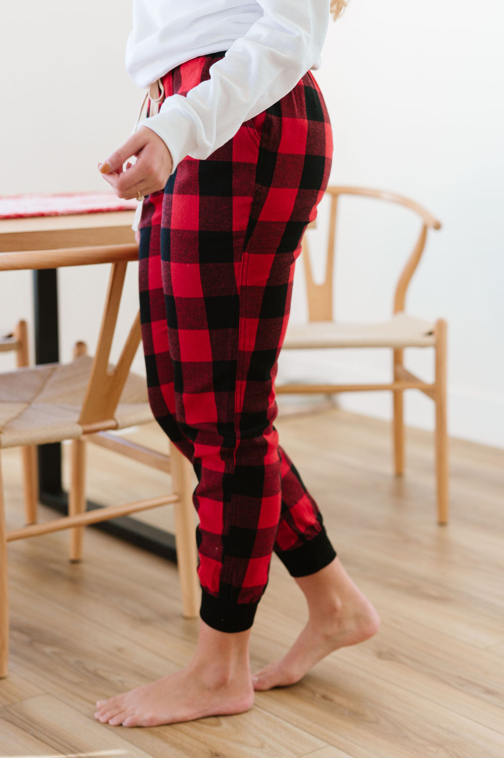 Pull Some Strings Buffalo Plaid Flannel Joggers - Red/White