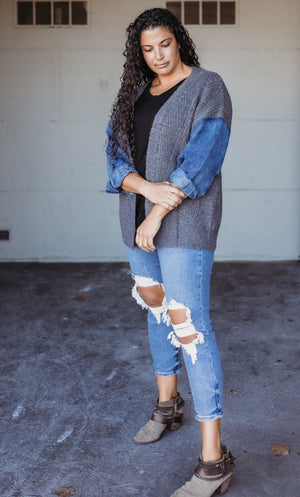 Oversize Sweater Cardigan with Denim Sleeve