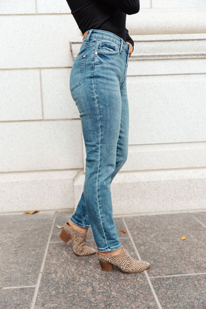 Judy Blue High Waisted Relaxed Fit Non Distressed Jeans