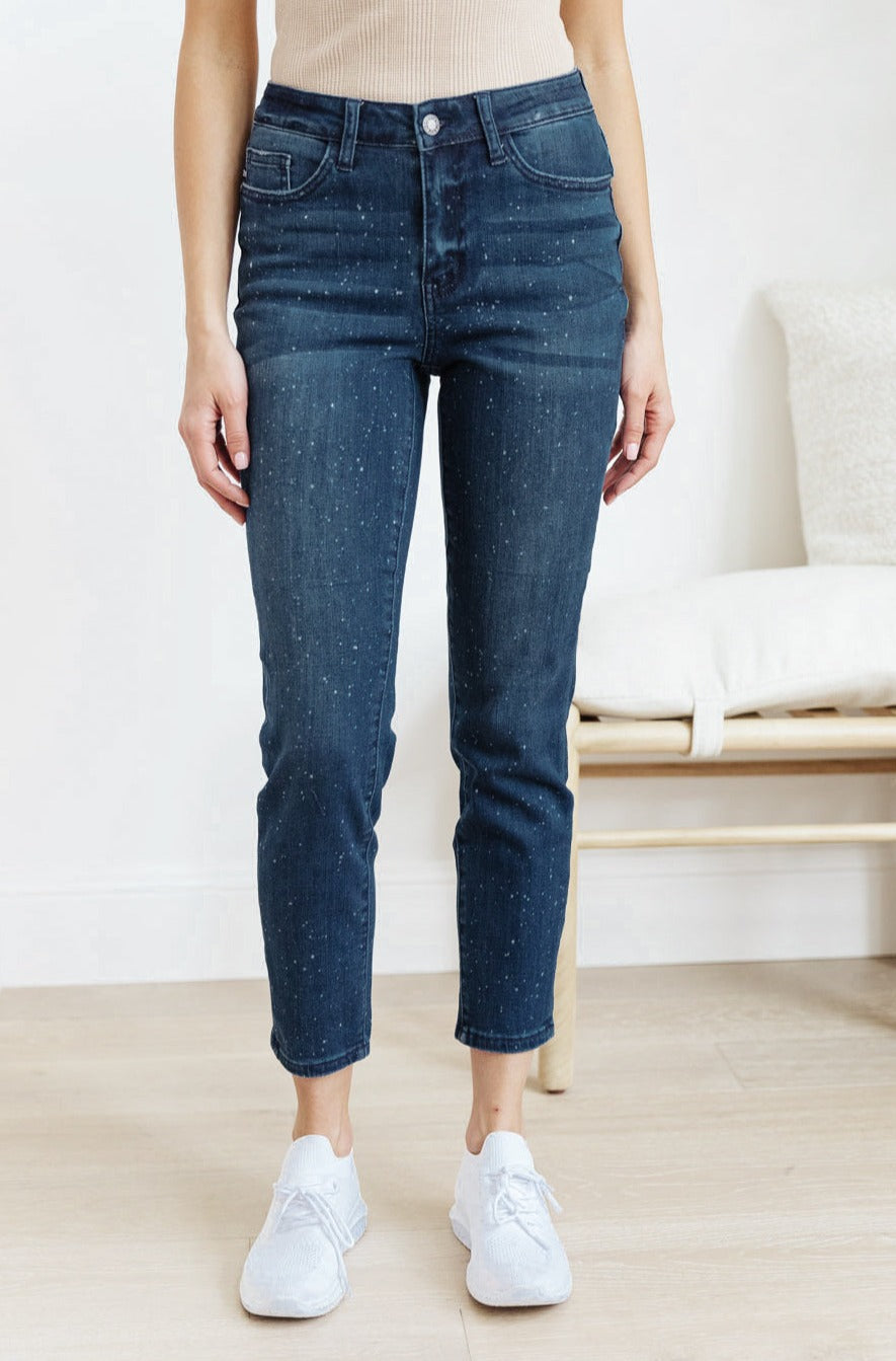 Judy Blue Mid Rise Relaxed Fit Mineral Wash Jeans