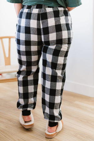 Pull Some Strings Buffalo Plaid Flannel Joggers - Black/White